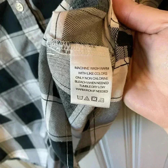 Foxcroft Size 14, 100% Cotton Button Down Roll Tab Sleeve Black & White Checked - Picture 11 of 14